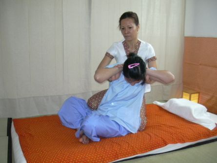 massage nuque - Thaï Corner Sàrl